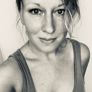 Meet your Posher, Casey